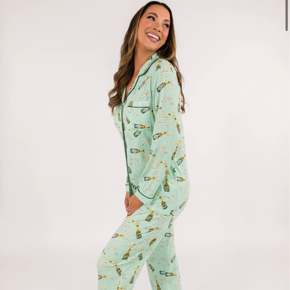 NWT In My Sundays Champagne Pajamas